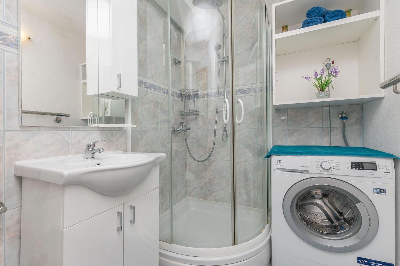 Apartments Ana Omiš Zewnętrze zdjęcie
