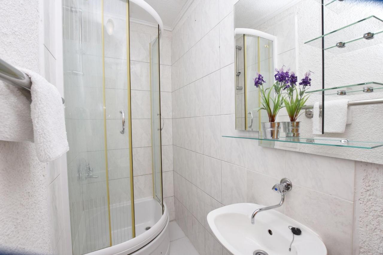 Apartments Ana Omiš Zewnętrze zdjęcie