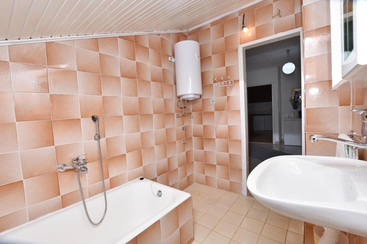 Apartments Ana Omiš Zewnętrze zdjęcie