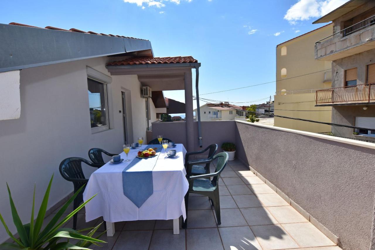 Apartments Ana Omiš Zewnętrze zdjęcie